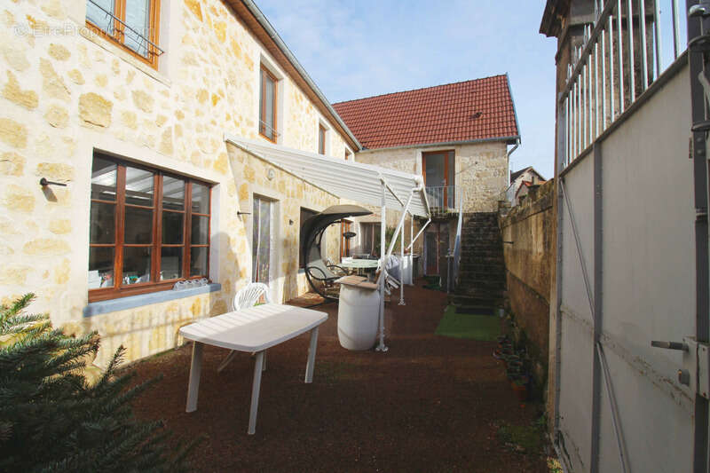 Maison de caractère – 319 m² – 10 chambres – Villaines-en-Duesmois (Côte-d’Or) - photo 11