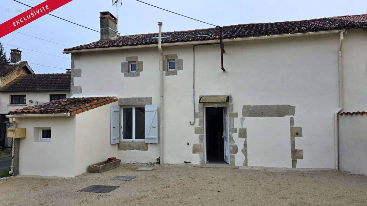 Maison à LIZANT