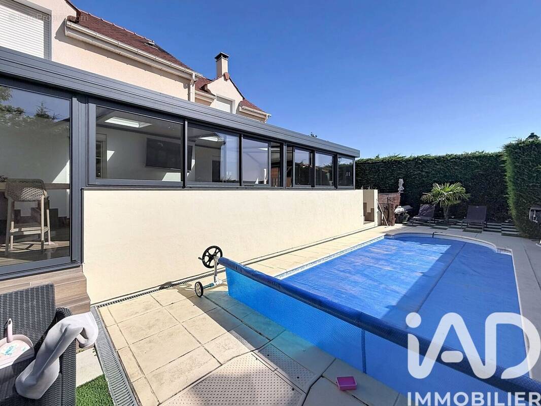 Photo 1 - Maison à LONGJUMEAU