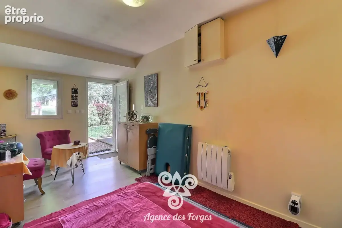 Maison de plain-pied de 203m² - 4 chambres + bureau - Le Landreau - photo 16