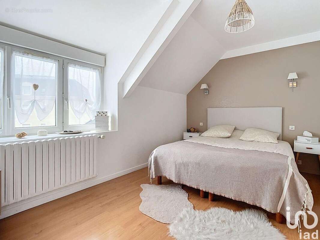 Photo 8 - Commerce à TREGUEUX