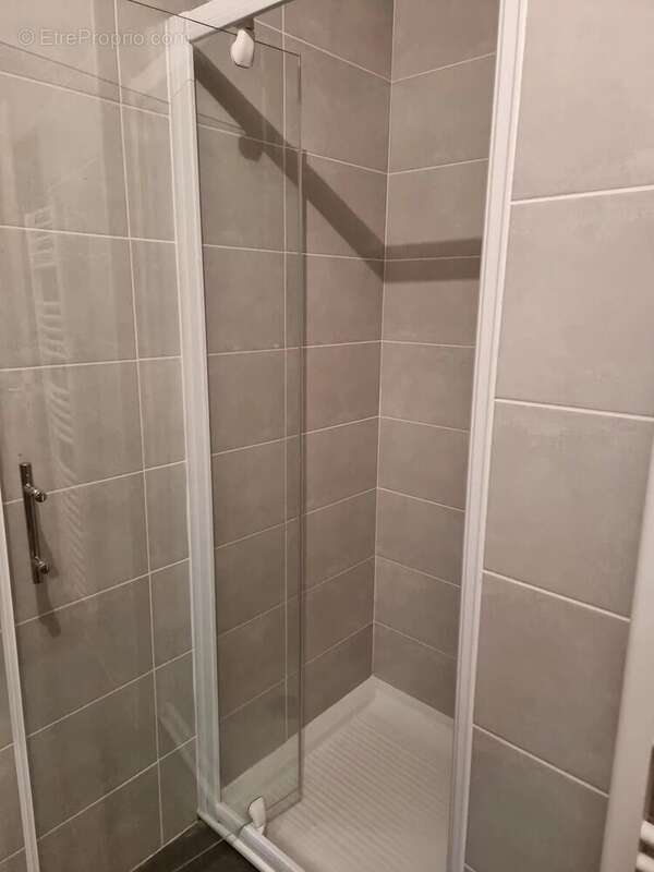 Appartement à LA SALLE-LES-ALPES