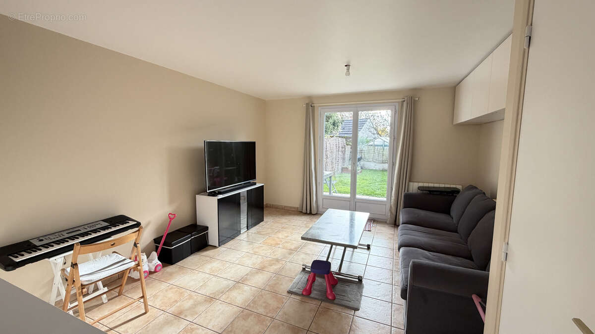 Maison à VILLIERS-SAINT-FREDERIC