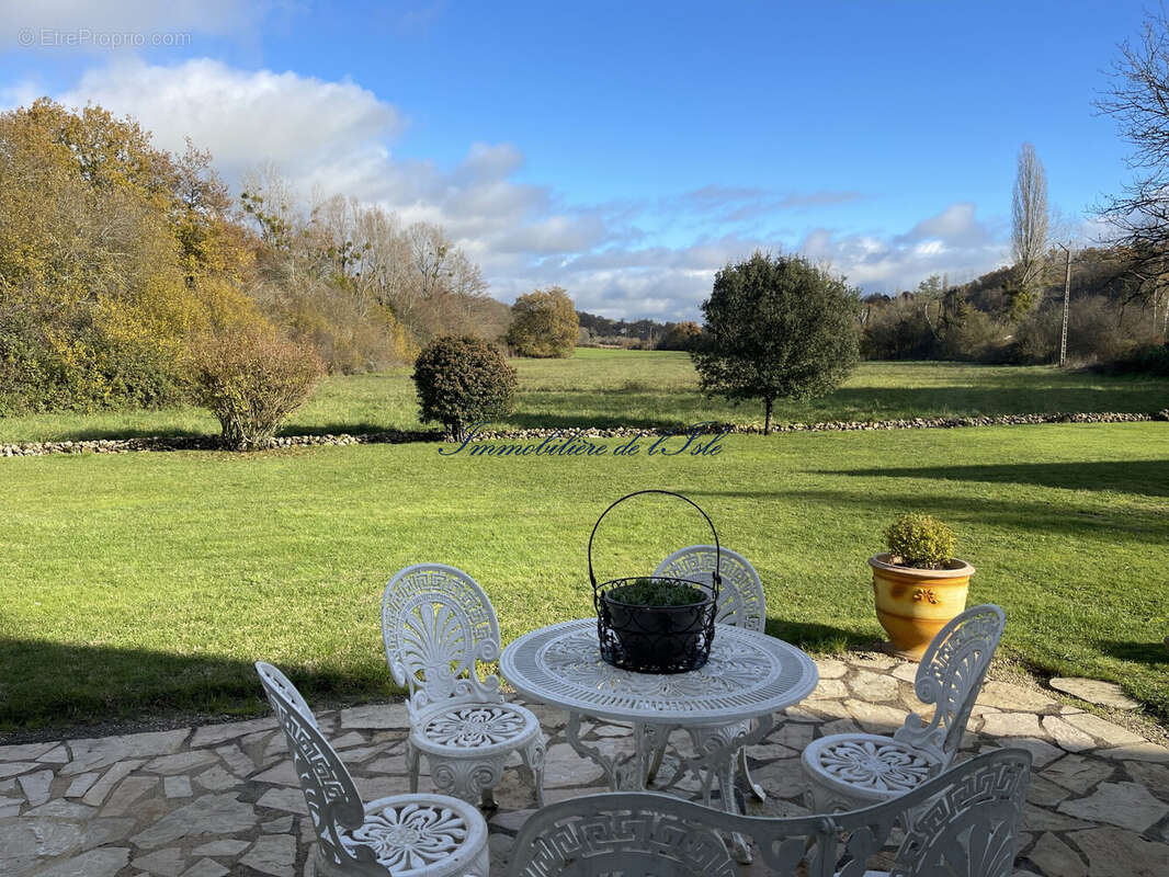 Maison à SAINT-CREPIN-D&#039;AUBEROCHE