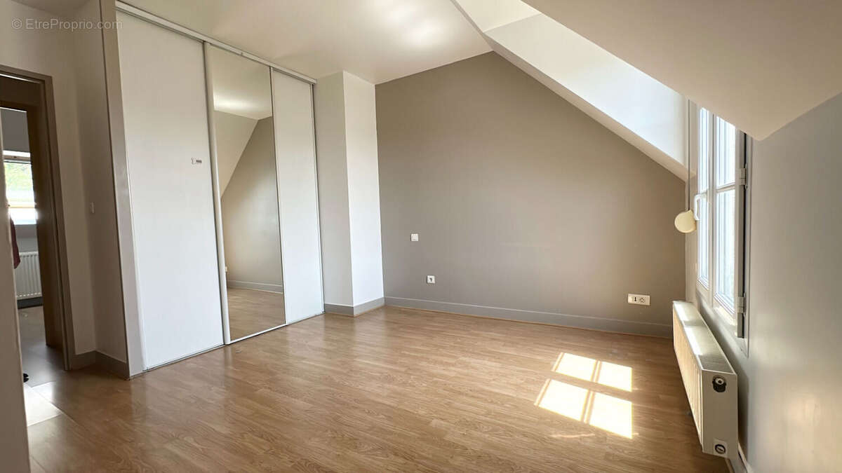 Maison 85m² à linas - photo 5