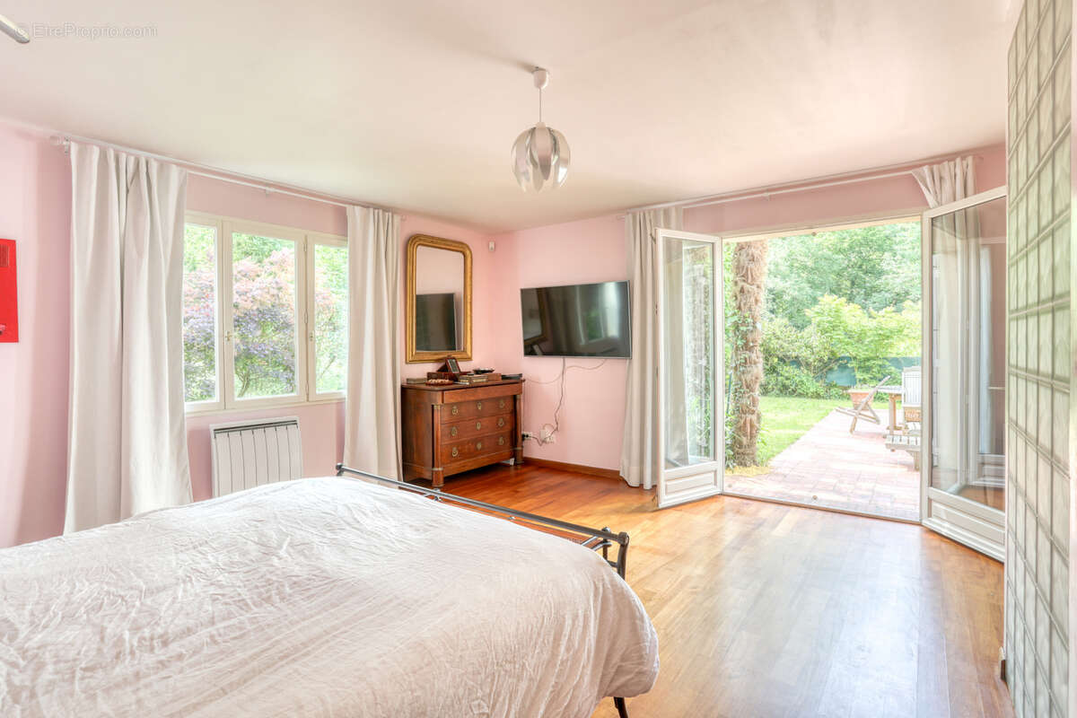 Maison à JOUY-EN-JOSAS