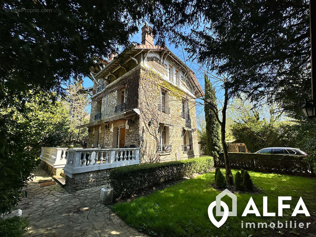 Maison à MONTMORENCY