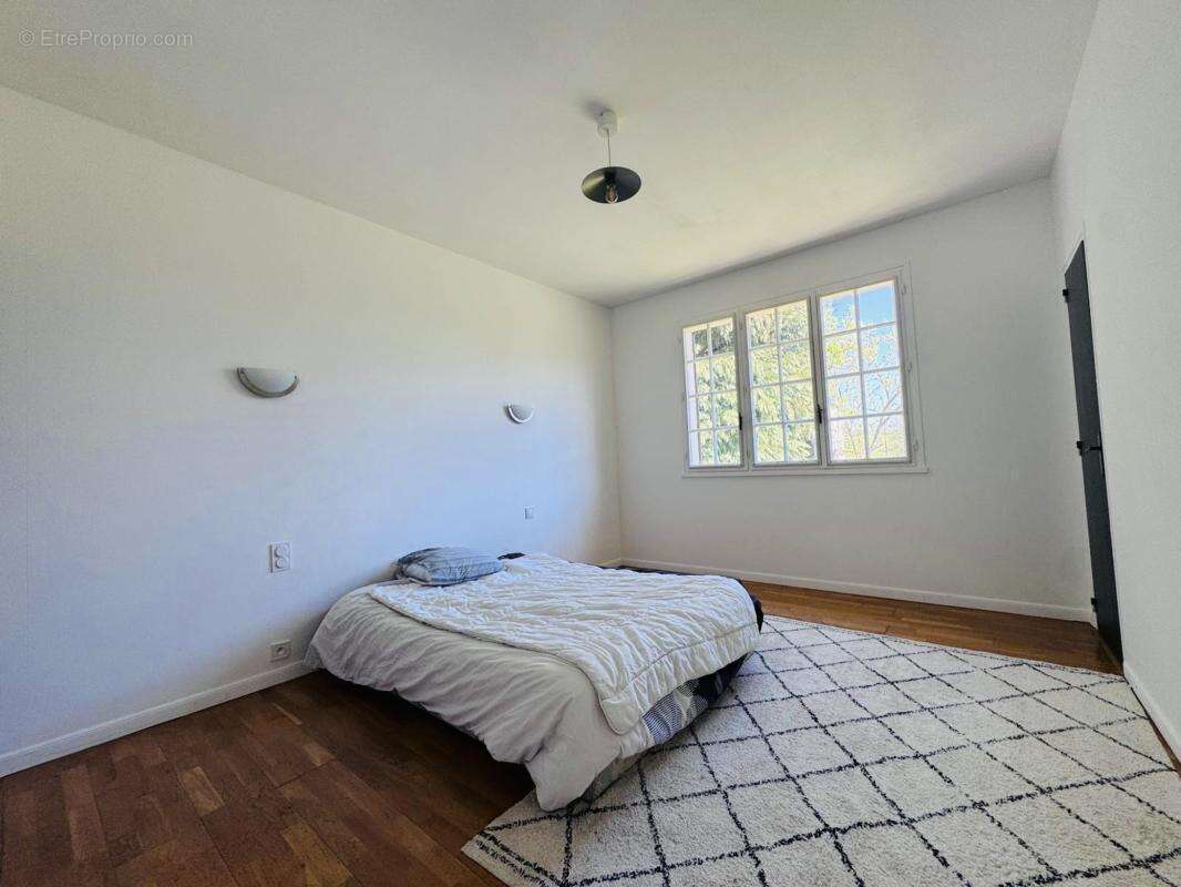 Maison à SAINT-JUST-LE-MARTEL