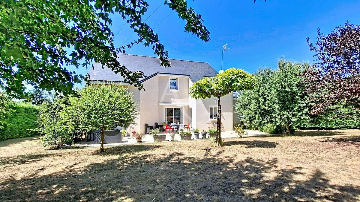 Maison à BRIOLLAY