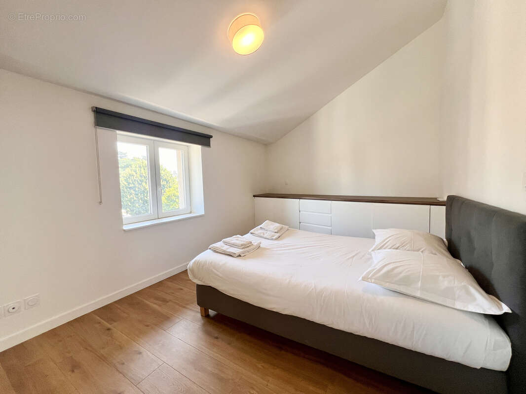 Appartement à CHAMPAGNE-AU-MONT-D'OR