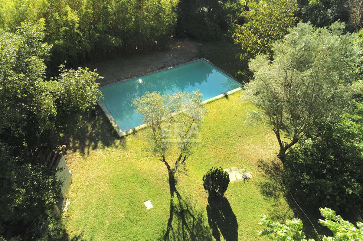 Terrain à BOUC-BEL-AIR