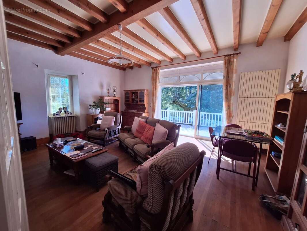 Maison à SAINT-CLAUD