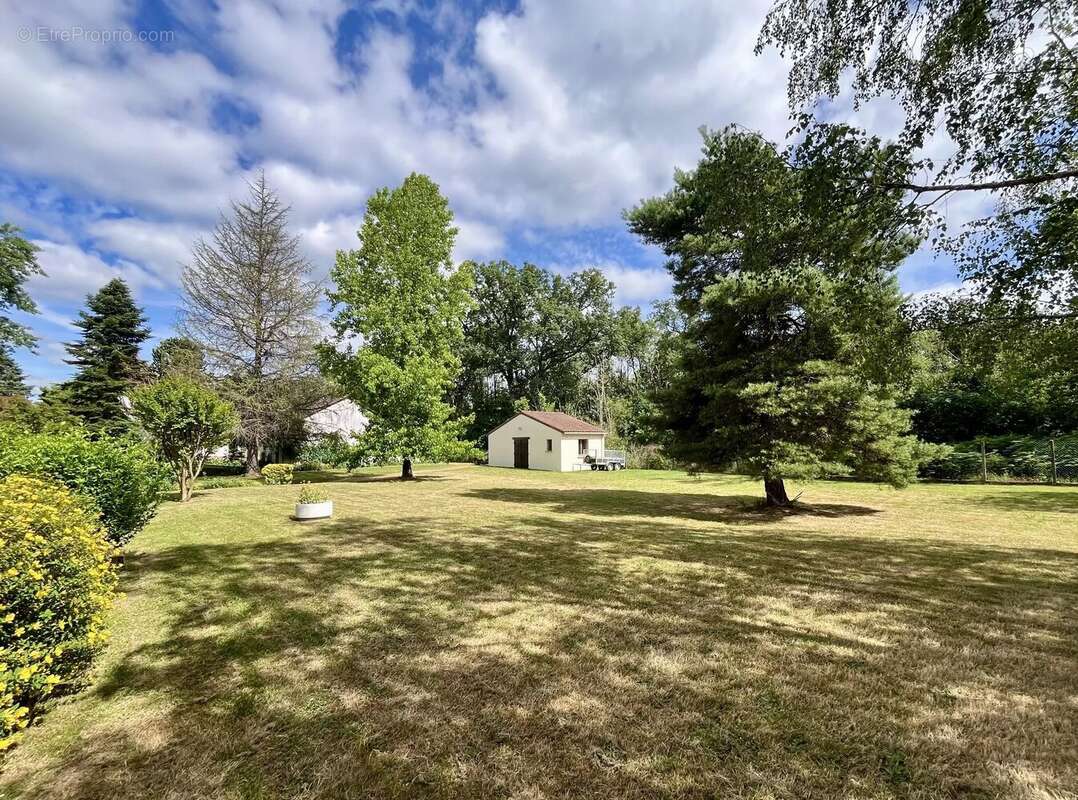 Belle maison périgourdine avec vue dégagée, grand jardin et prestations de qualité! - photo 19