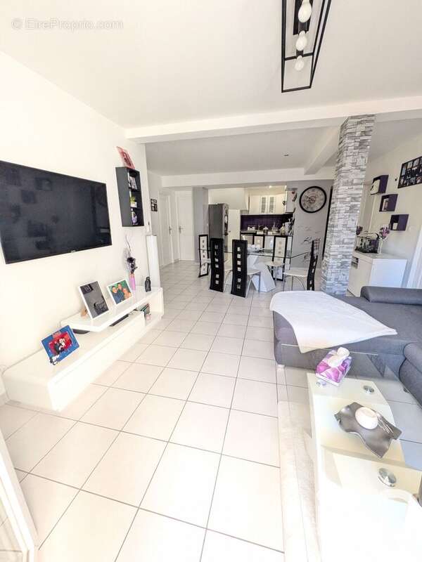Photo 2 - Appartement à POUSSAN