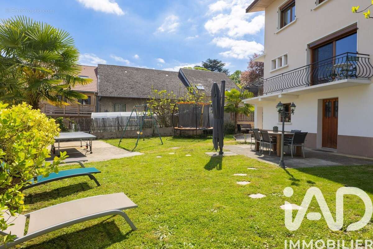 Maison 76 m² à Saint-Jeoire-Prieure  - photo 4