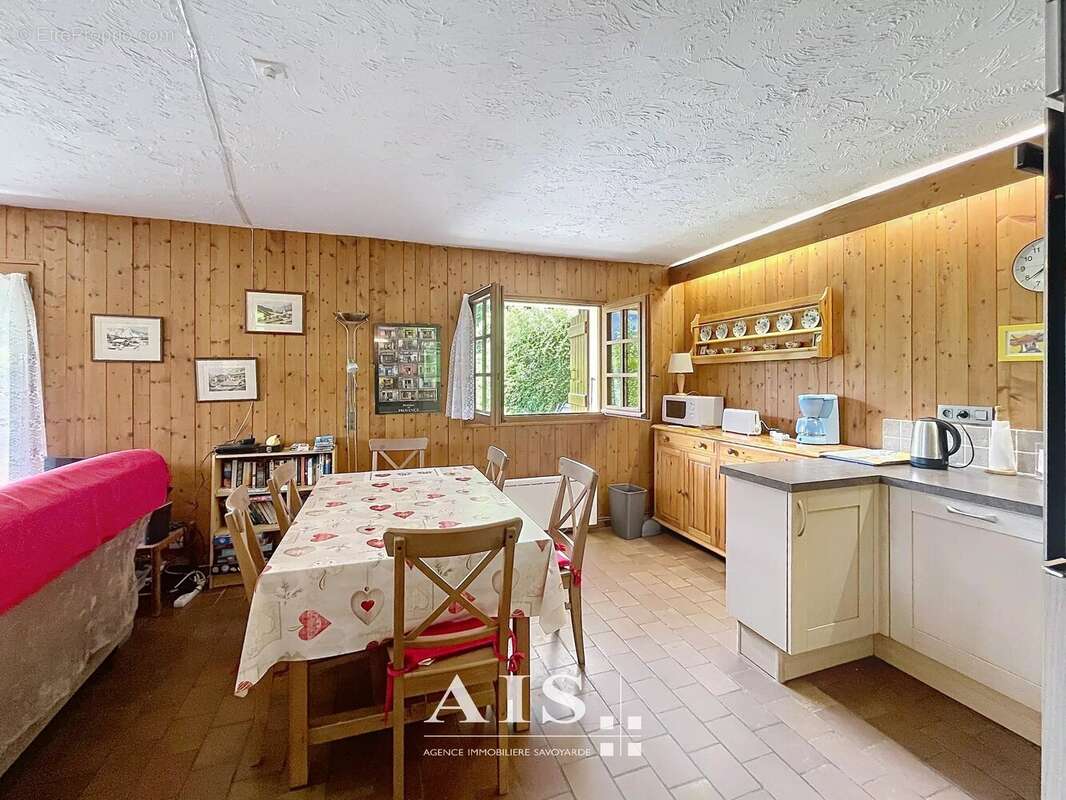 Appartement à SAINT-GERVAIS-LES-BAINS