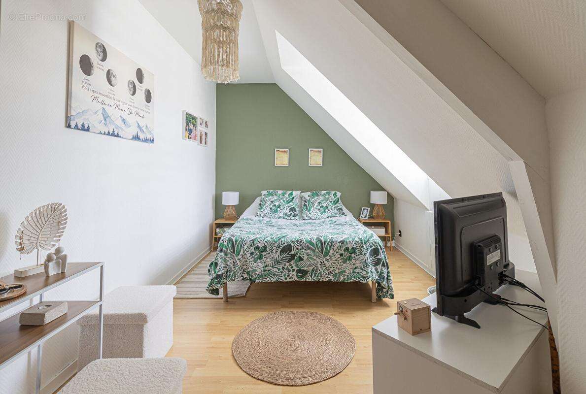 Angers quartier Camus / Nazareth - Maison familiale non mitoyenne - 5 chambres, jardin et terrasse. Vie de plain-pied - photo 10