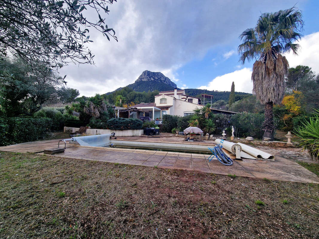 Maison à LA FARLEDE