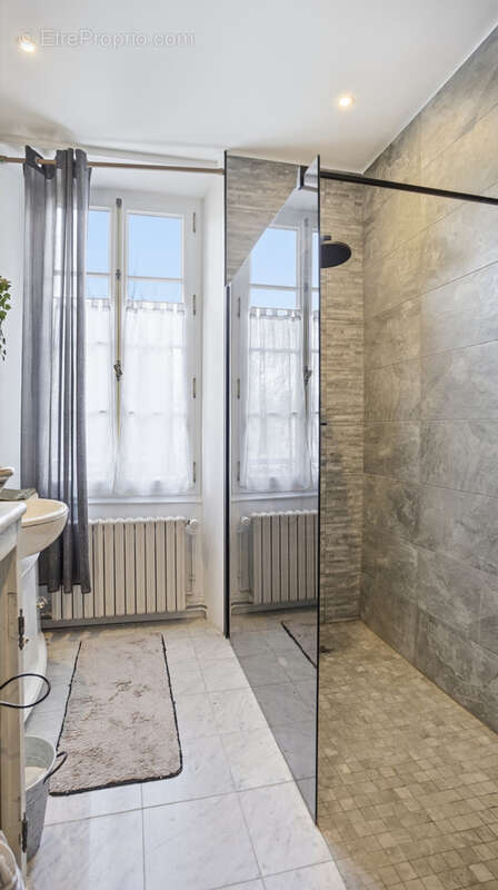 Maison à FONTAINEBLEAU