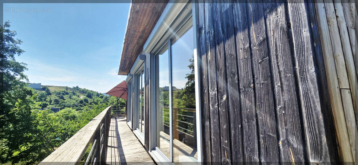 Saint Etienne de Serres, Maison bioclimatique 97 m2, 3 chambres, terrain 795 m2 - photo 12