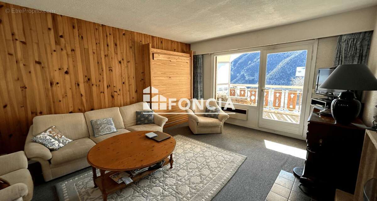 Appartement à SAINT-ETIENNE-DE-TINEE