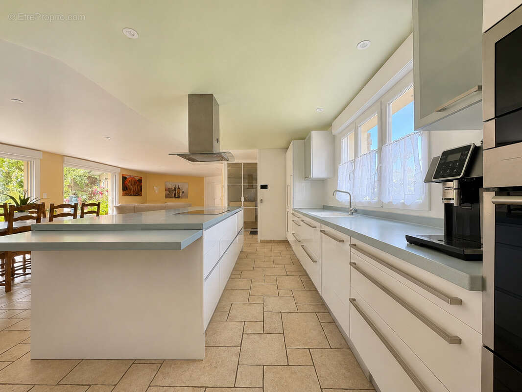Maison de village - 240m2 - parc arbore - photo 7
