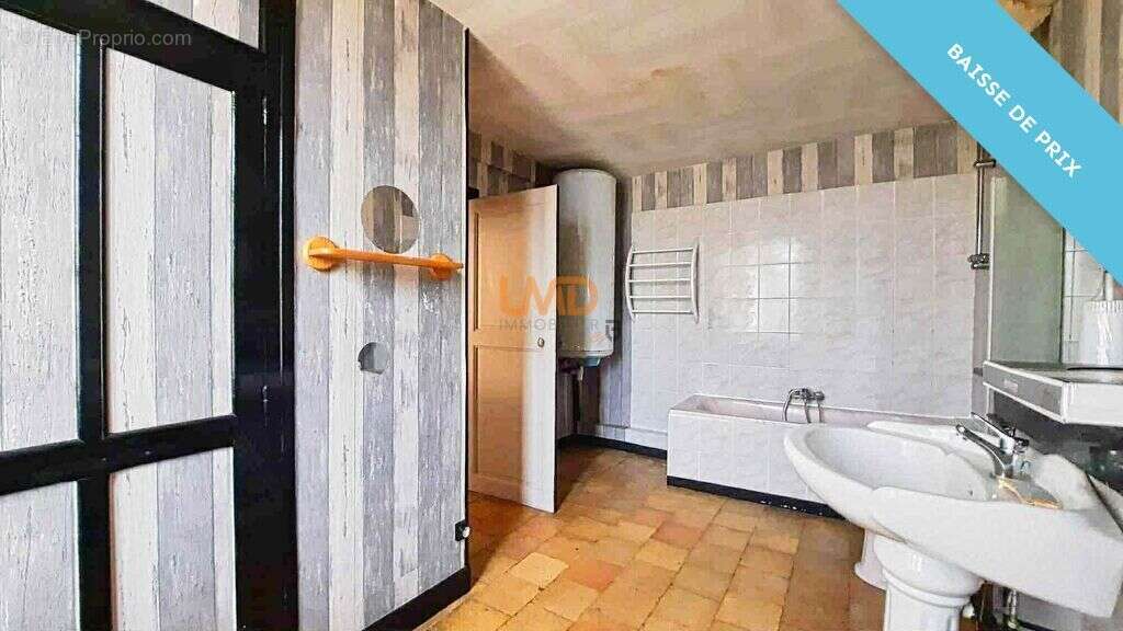 Maison à PRUNAY-CASSEREAU