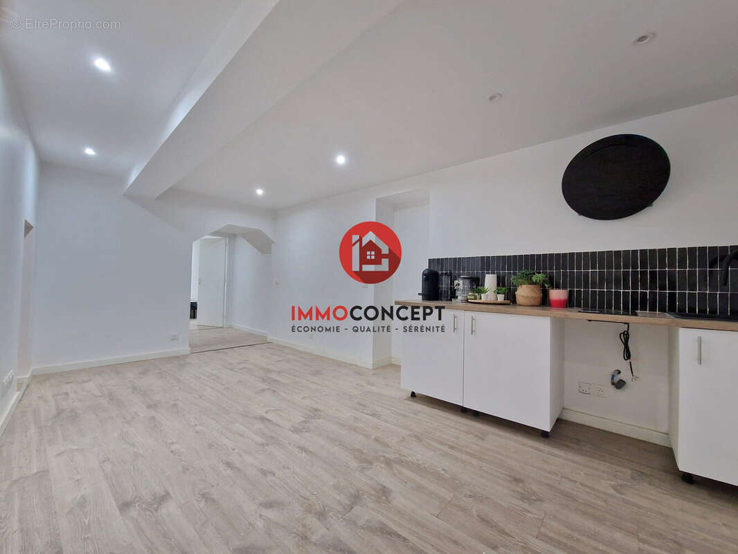 Maison à ROQUEMAURE