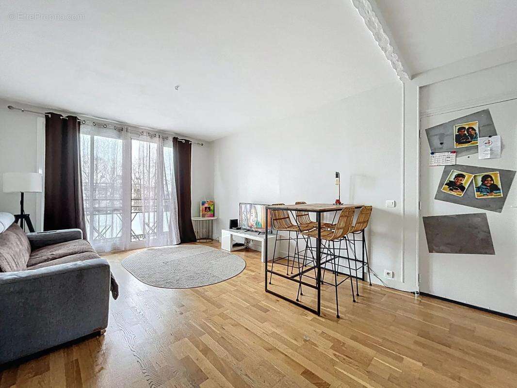 Appartement à BOIS-D'ARCY