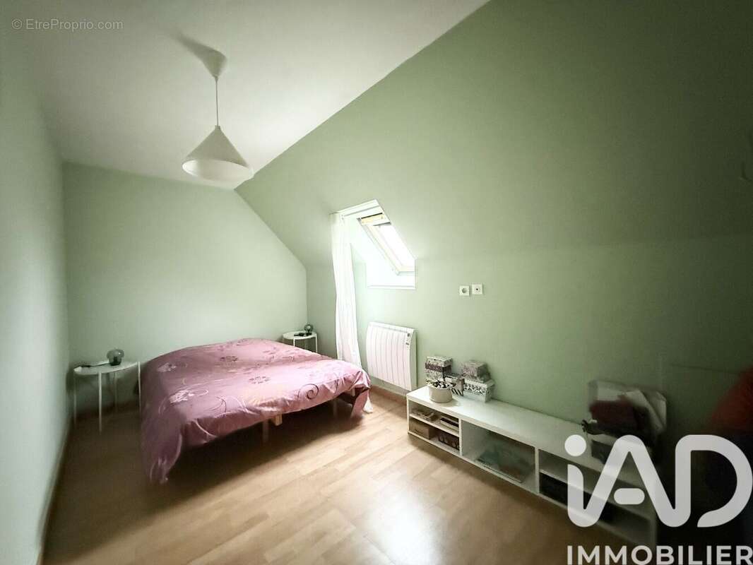 Photo 6 - Maison à VILLENEUVE-LA-GUYARD