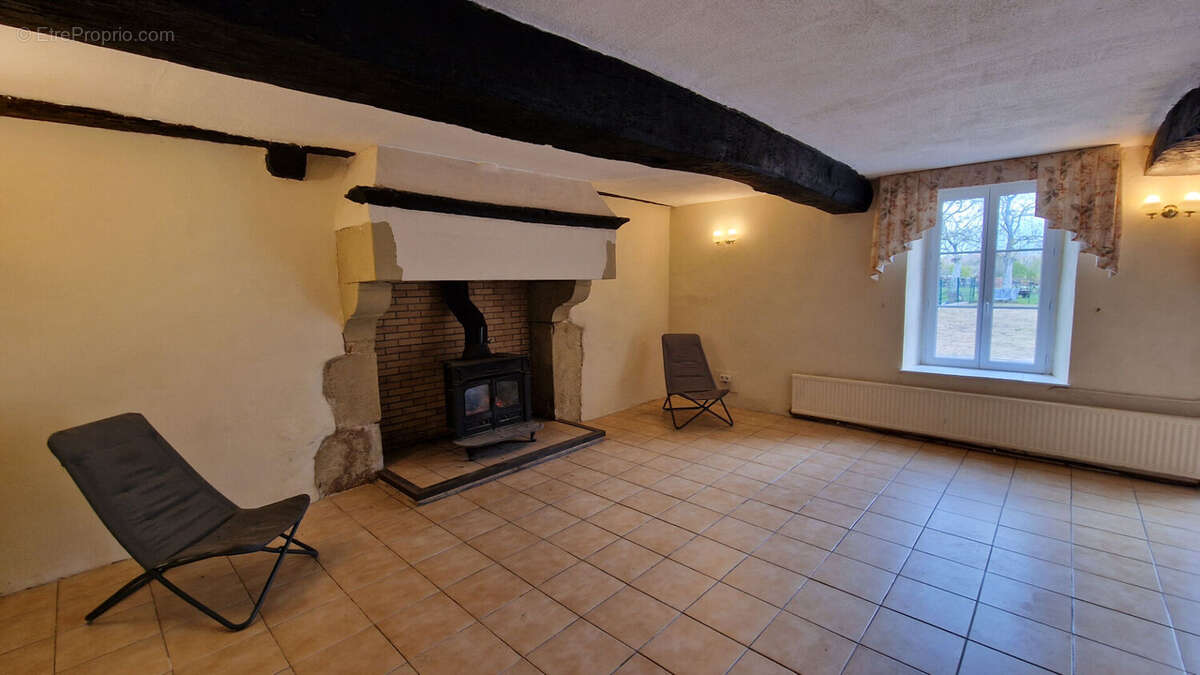 Maison à JUGON-LES-LACS