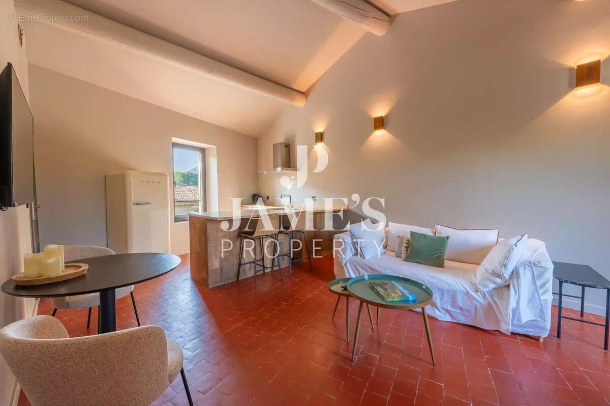 Appartement à EYGALIERES