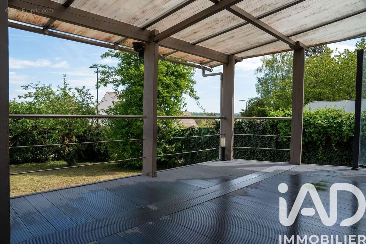 Photo 2 - Maison à VILLIERS-SUR-MORIN