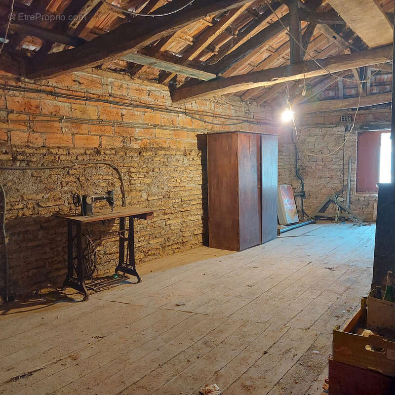 Maison à MONTRICOUX