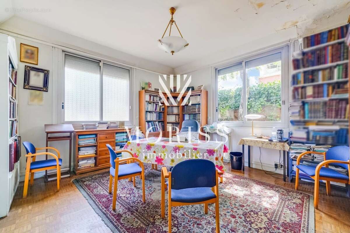 Maison à PARIS-19E