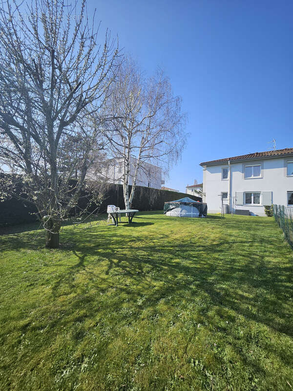 Maison à LA TALAUDIERE