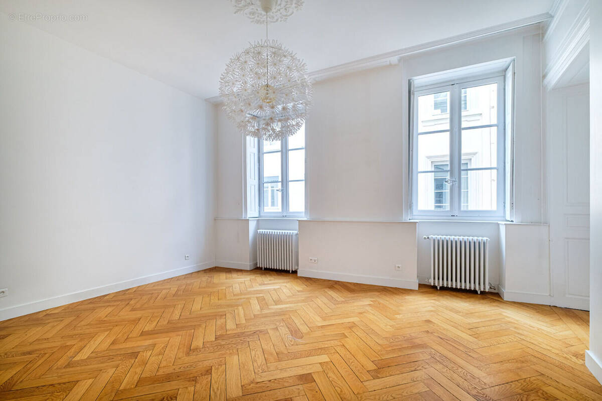 Appartement à LYON-1E