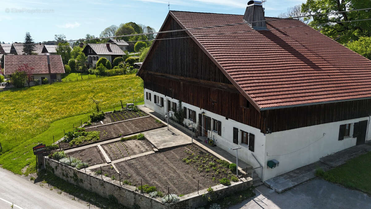 Maison à MORTEAU