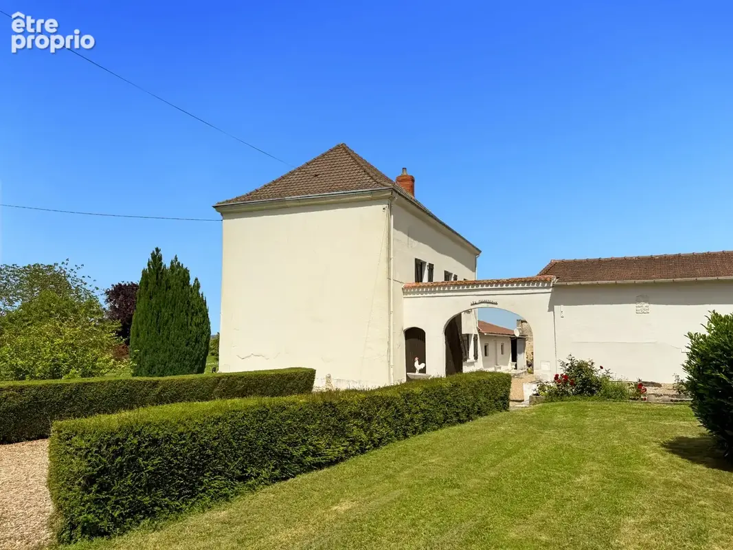 Dept de la Vienne (86) A vendre Propriété à vendre 5 pièces SERIGNY (86) - photo 2