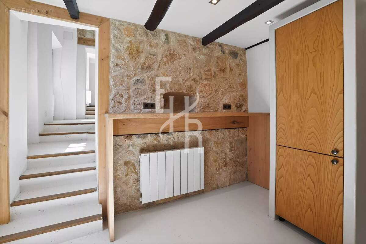 Appartement à MOUGINS