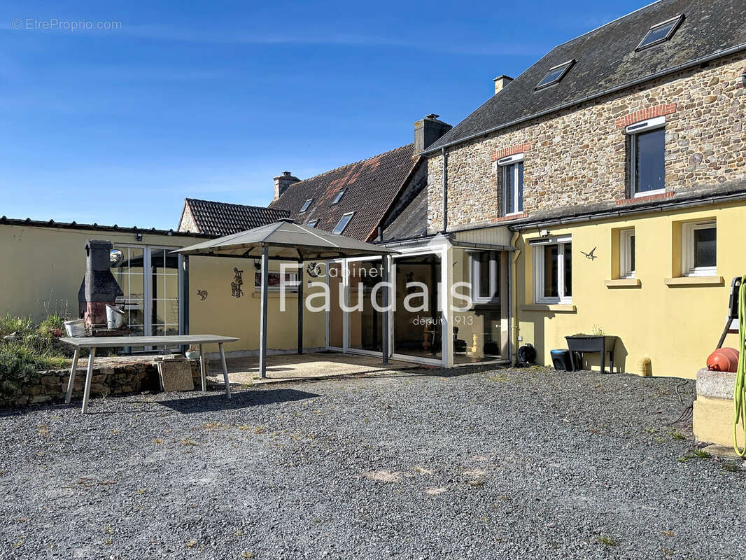 Maison à PIROU