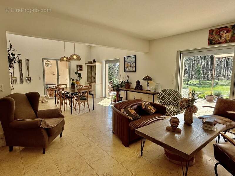 Maison à ROUSSILLON