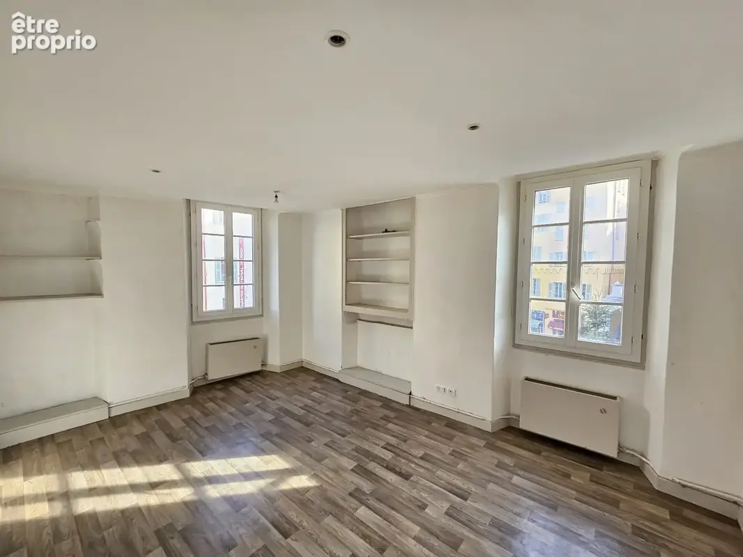 Appartement 4/5 pièces - Place Saint-François - photo 8