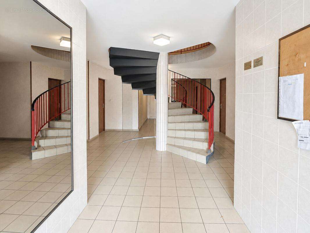 Appartement F2 - photo 17