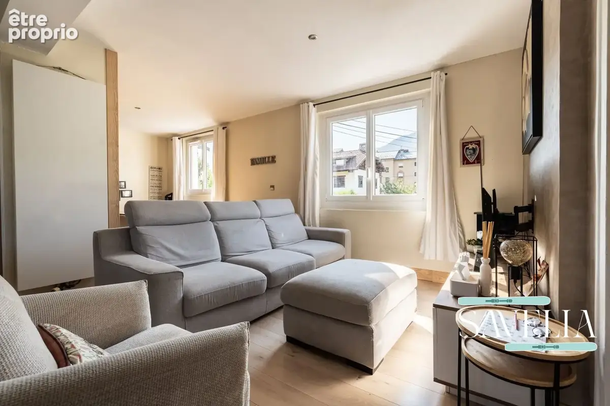 Appartement 307 m² à Albertville  - photo 2