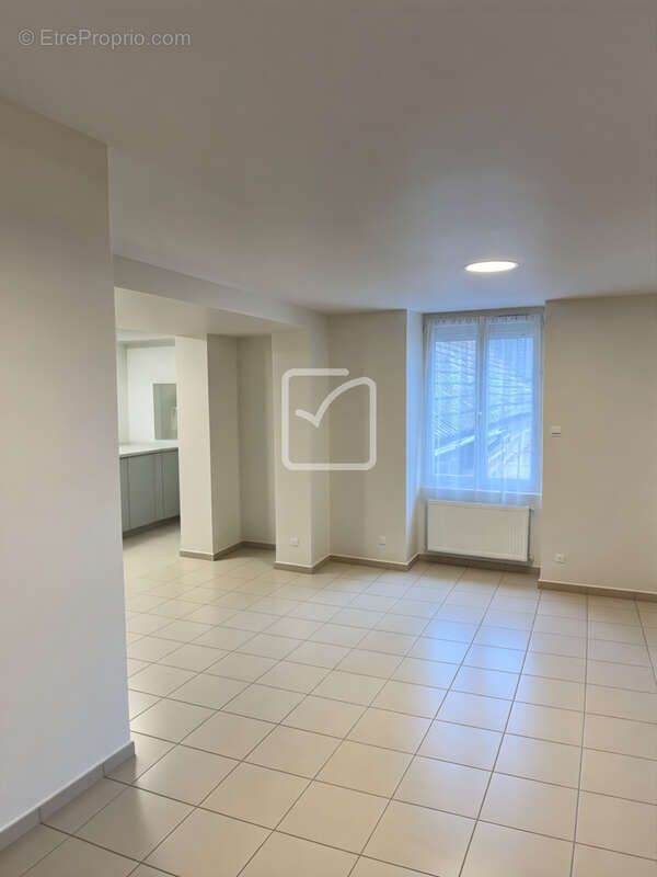 Appartement à OBJAT