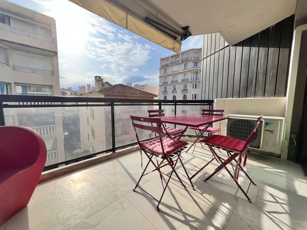 Appartement à CANNES