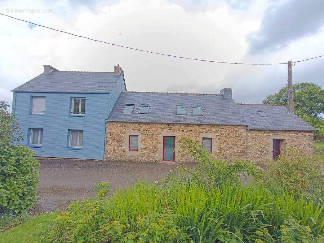 Maison à LAZ