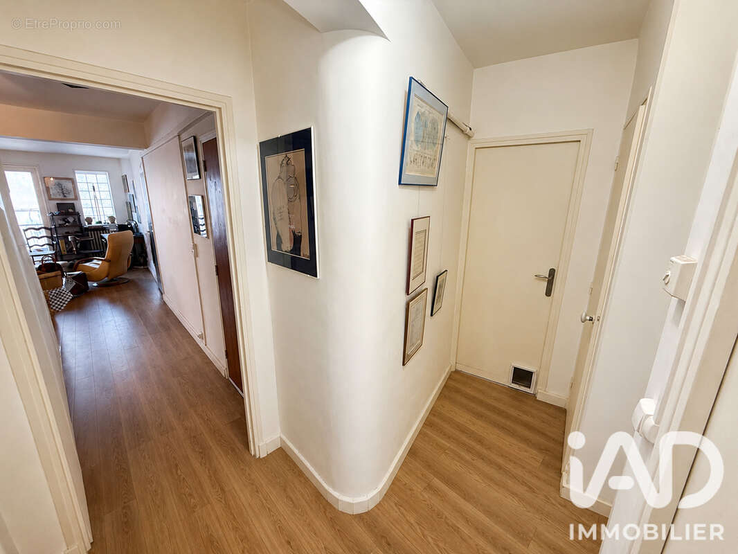 Appartement 70 m² à Nimes  - photo 9