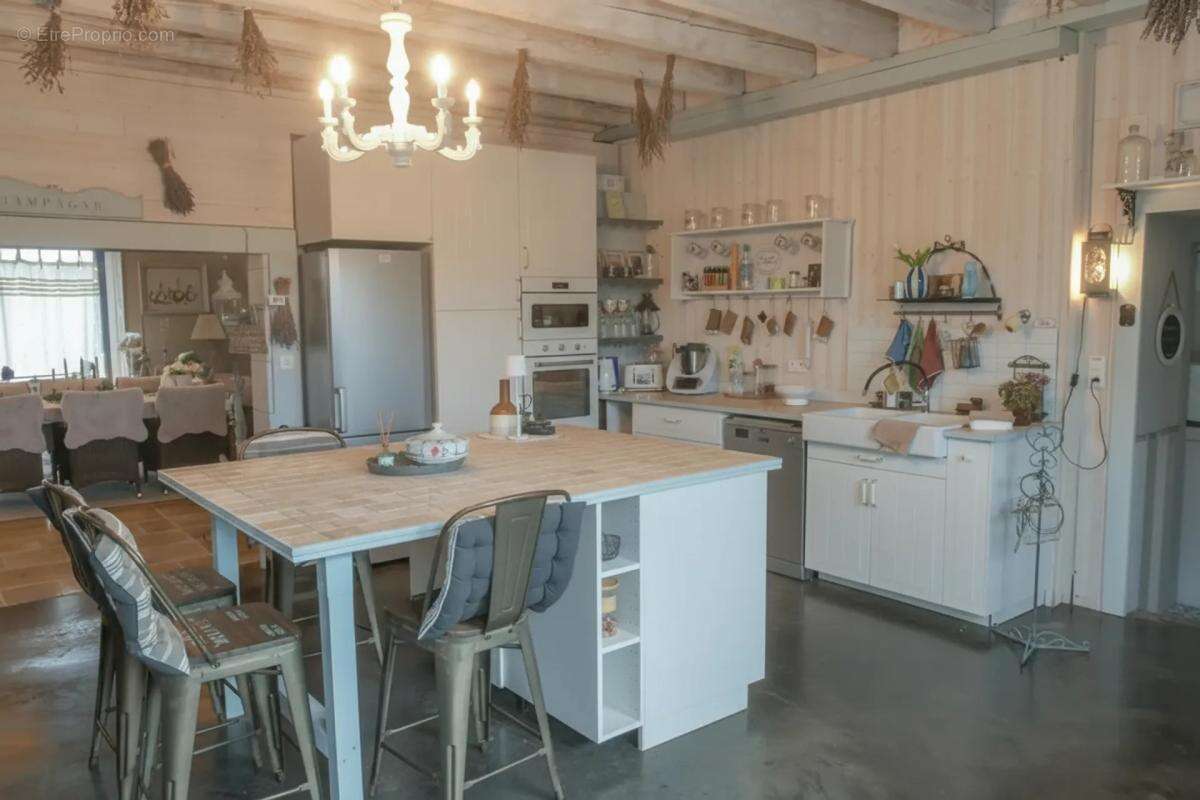 Maison à SAUVETERRE-DE-GUYENNE